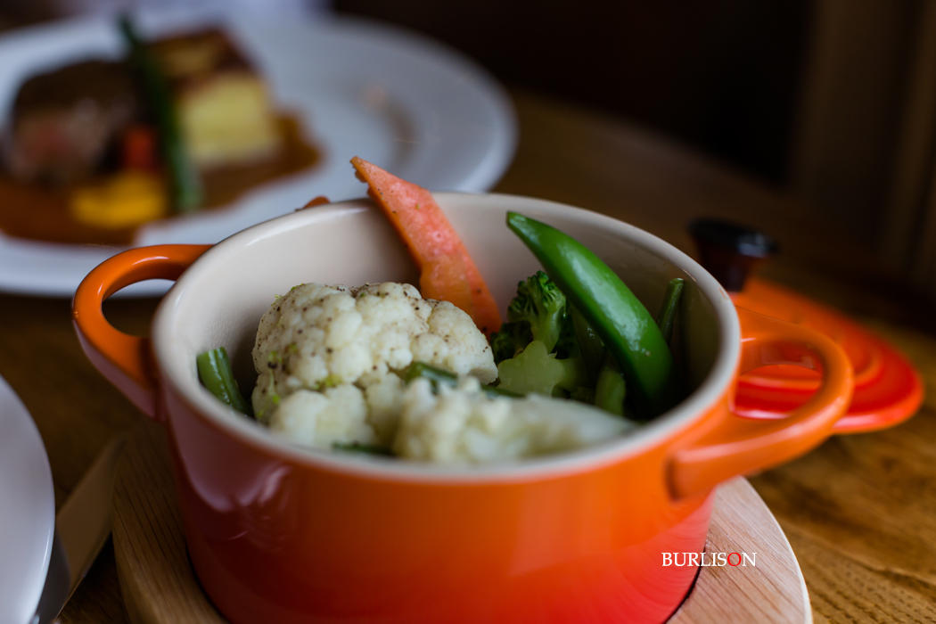Galloping Gourmet at the Clock Barn